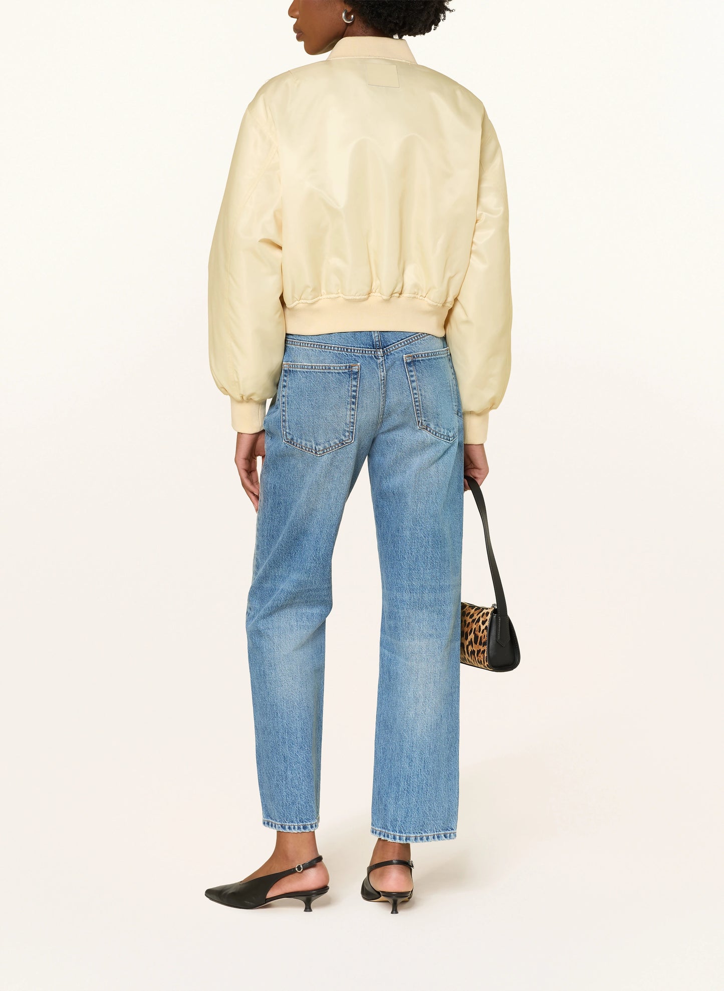 cropped leon bomber