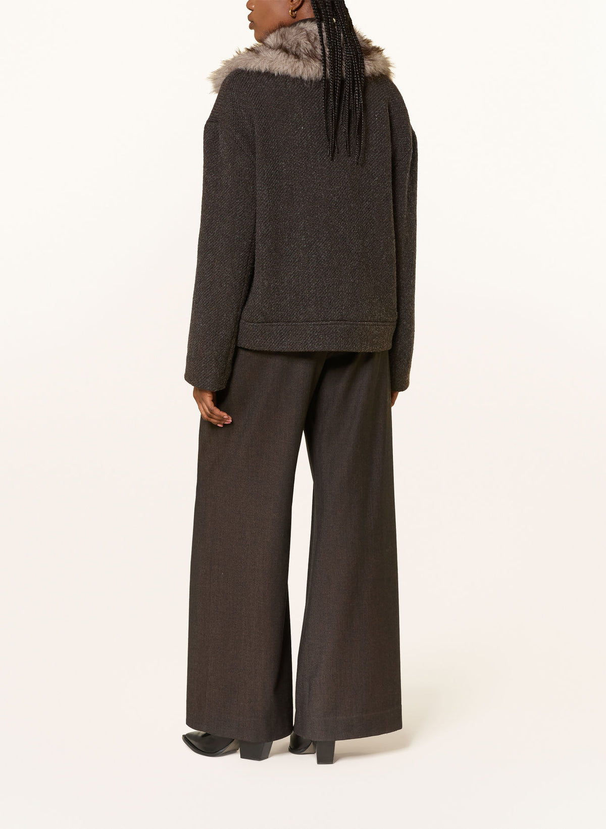 william jacket antonellio