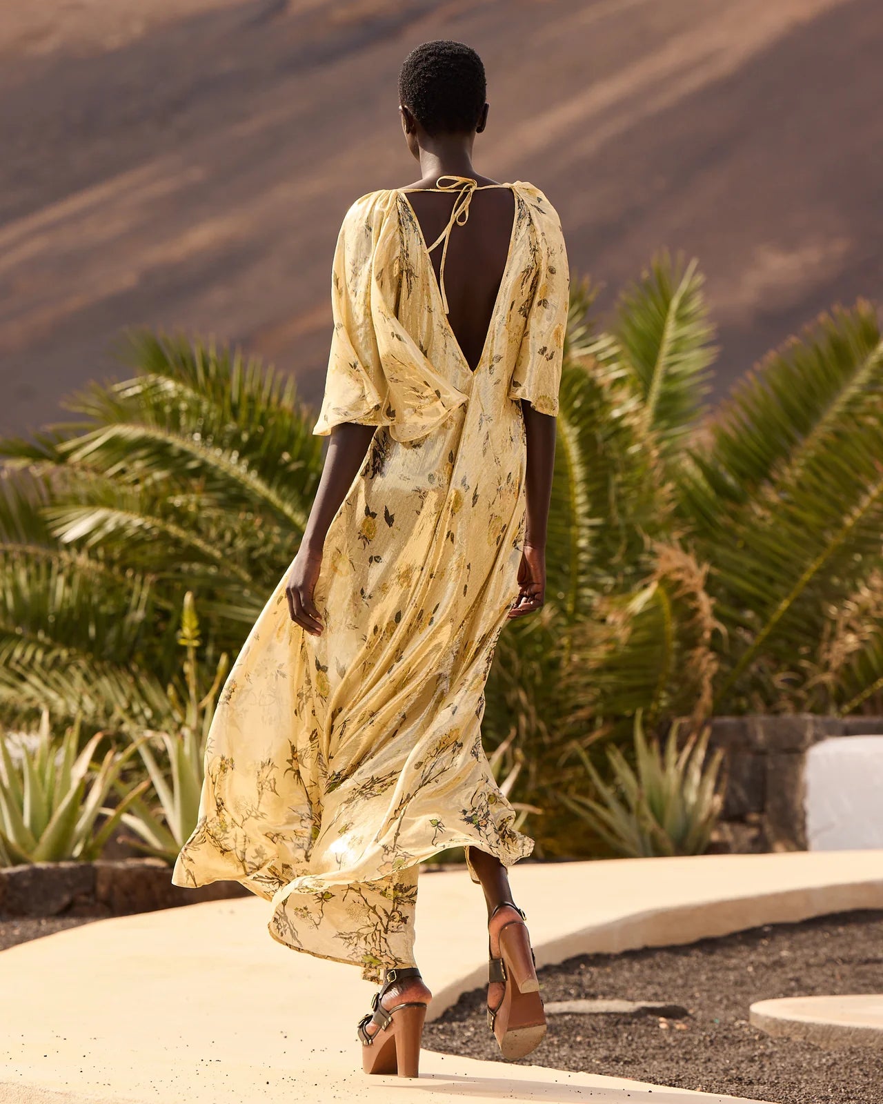 Julia dress Gold