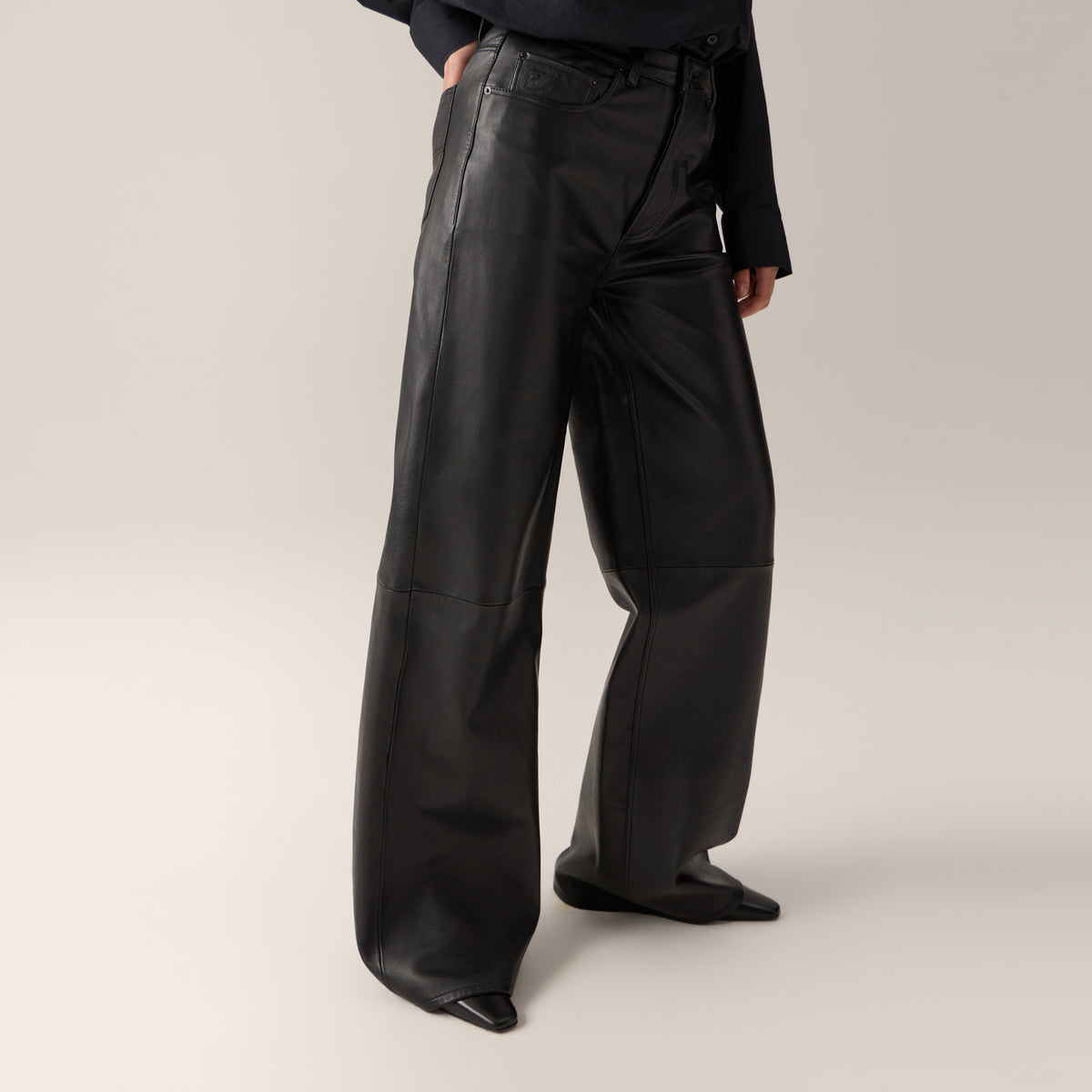 skater leather pant Lois