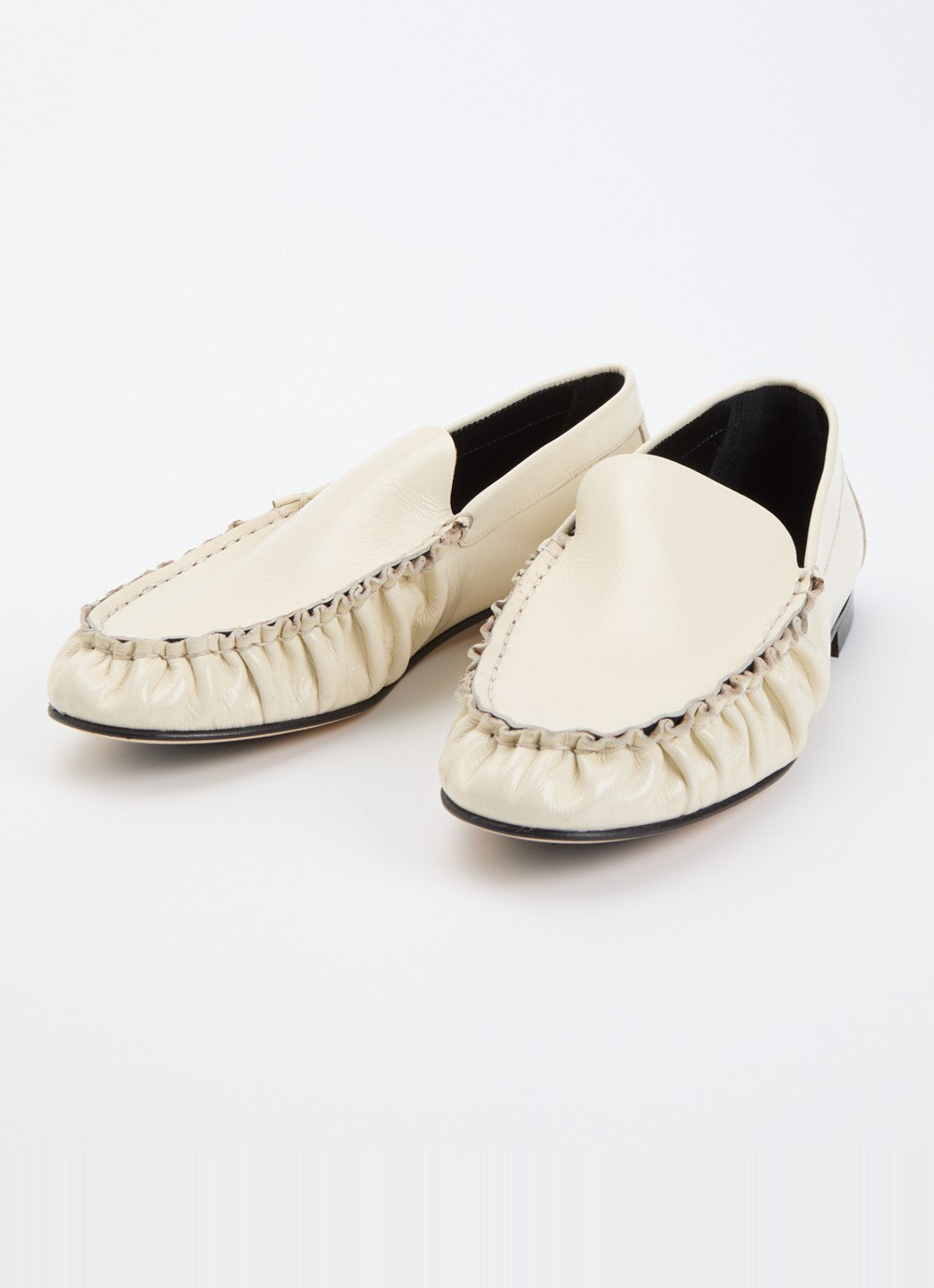 Elena Loafer van Suède met Fronsel — Sahara